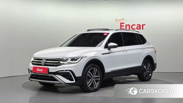 Volkswagen Tiguan Allspace 2023 Белый из Кореи