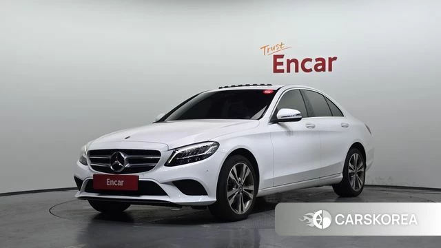 Mercedes-Benz C-Class W205 2020 Белый из Кореи