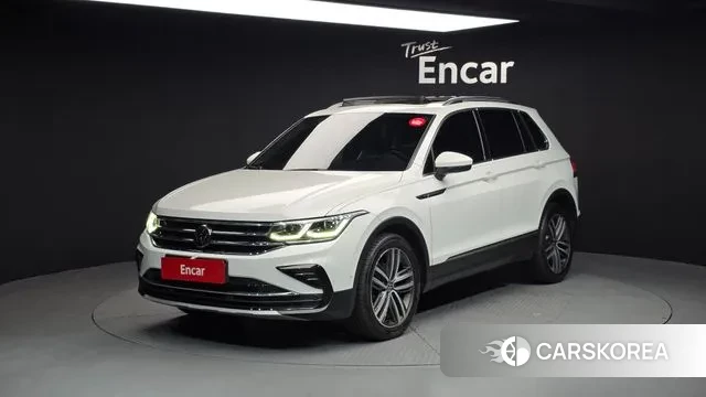 Volkswagen Tiguan second Generation 2022 Белый из Кореи