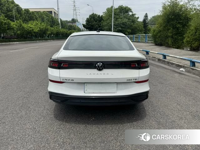 Volkswagen Lingdu 2023 Белый из Китая
