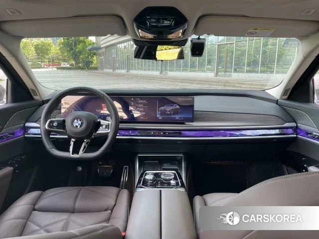 BMW 7 series 2025 Темно-серый из Китая