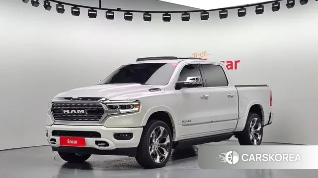 Dodge Lampicup 2019 Белый из Кореи