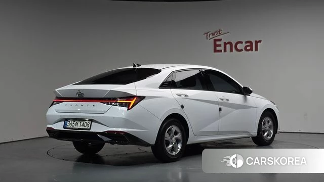 Hyundai Avante (CN7) 2021 Белый из Кореи