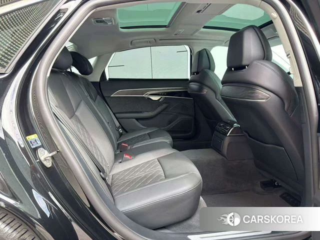 Audi A8 2021 Черный из Китая