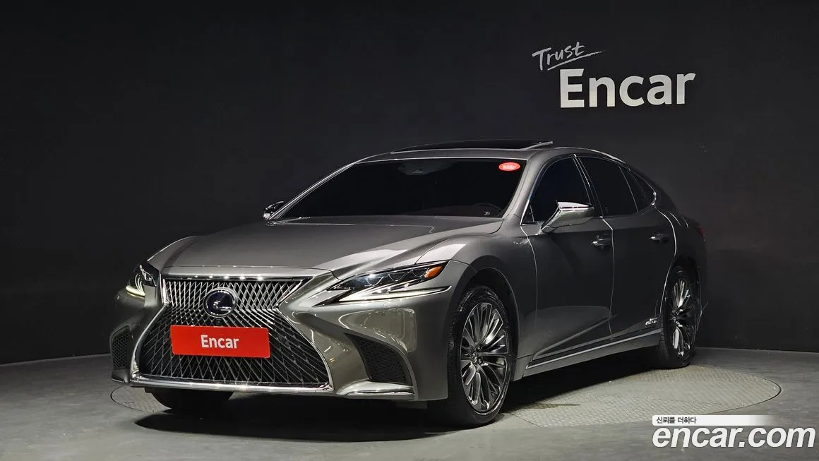 Lexus LS500h 5th generation 2020 Серый из Кореи