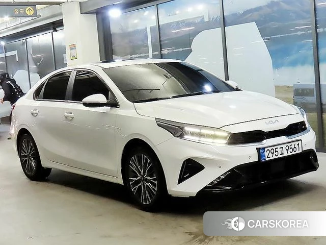 Kia The New K3 2nd generation 2023 Белый из Кореи