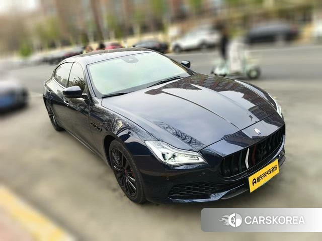Maserati President 2021 Синий из Китая