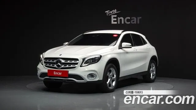 Mercedes-Benz GLA-Class X156 2019 Белый из Кореи