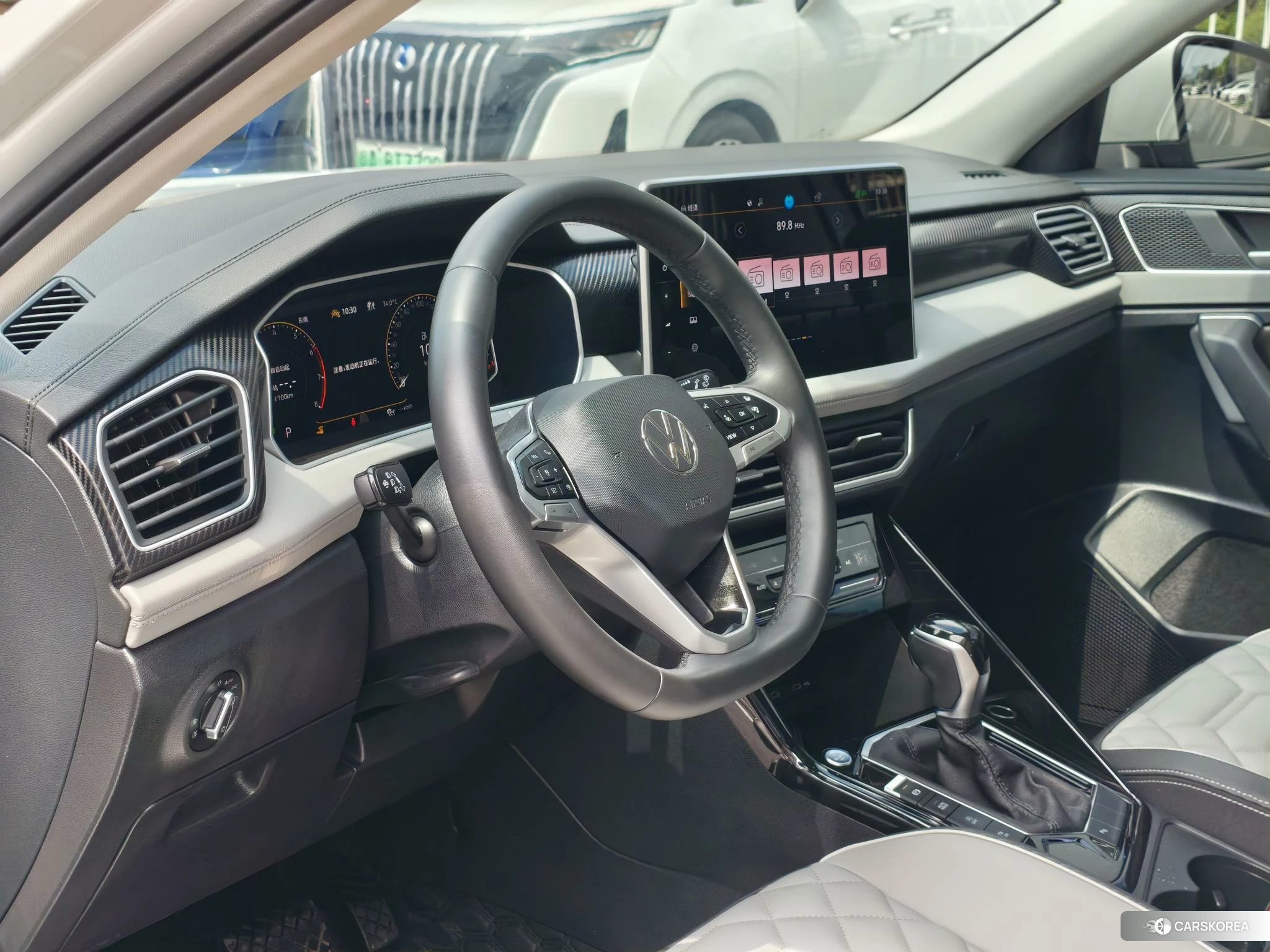 Volkswagen Tayron 2022 Белый из Китая