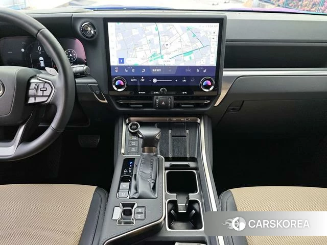 Lexus GX 2024 Серебристо-серый из Китая