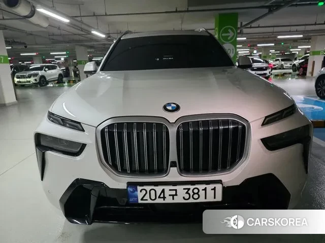 BMW X7 (G07) 2023 Белый из Кореи