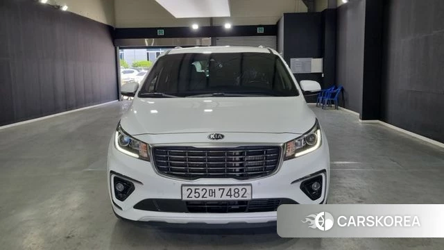 Kia The New Carnival 2018 Белый из Кореи