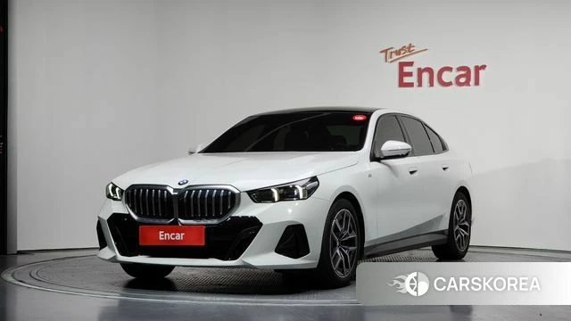 BMW 5 Series (G60) 2024 Белый из Кореи