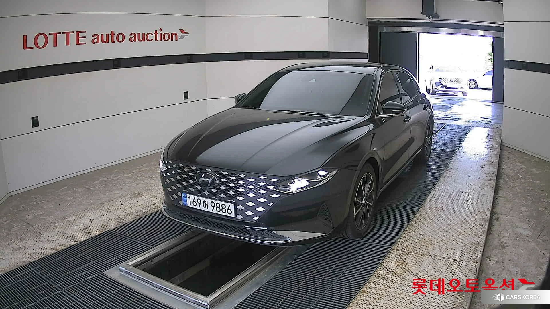 Hyundai Grandeur 2023 Abyss Black Pearl из Кореи