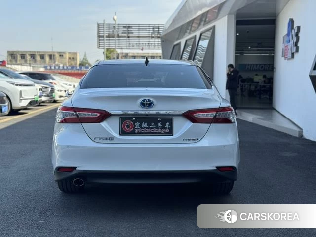 Toyota Camry 2022 Белый из Китая