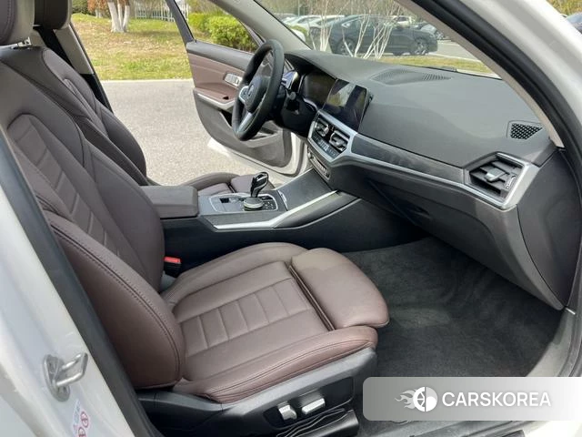 BMW 3 series 2020 Белый из Китая