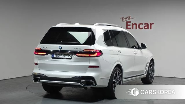 BMW X7 (G07) 2023 Белый из Кореи