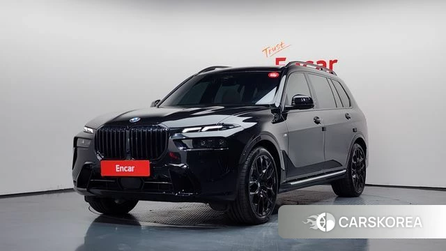 BMW X7 (G07) 2025 Черный из Кореи