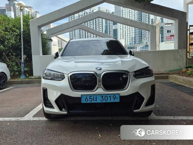 BMW iX3 2023 Белый из Кореи