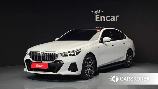 BMW 5 Series (G60) 2025 Белый из Кореи