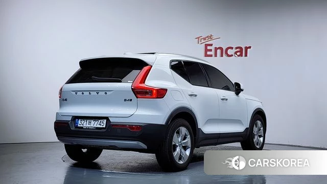 Volvo XC40 2021 Белый из Кореи