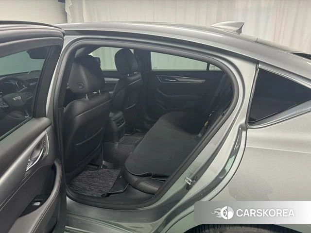 Cadillac CT5 2023 Темно-серый из Китая