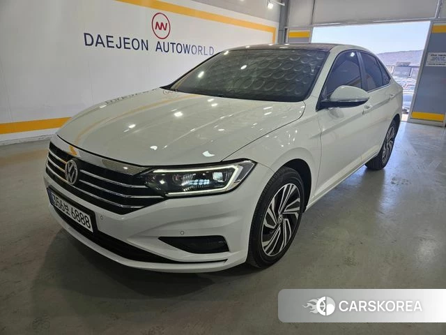 Volkswagen 7th Generation of Jetta 2021 Белый из Кореи