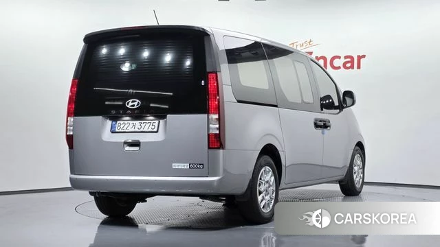 Hyundai Staria 2025 Серебряный из Кореи