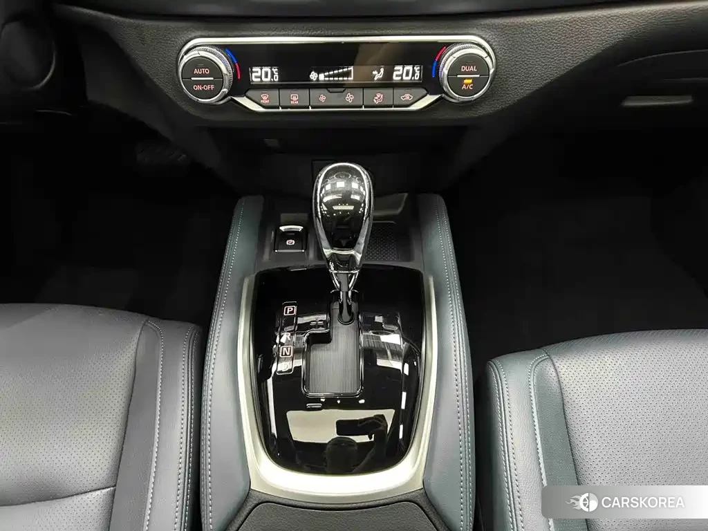 Nissan Qijun 2025 Silver/gray из Китая