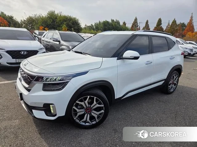 Kia Seltos 2021 Белый из Кореи