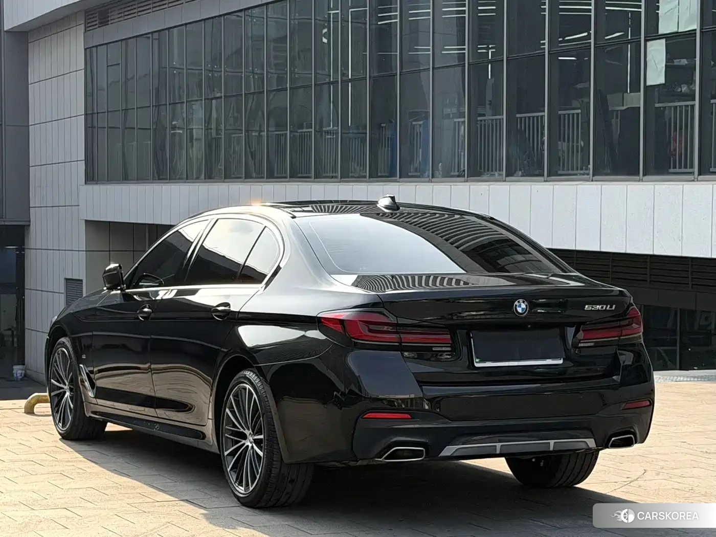 BMW 5 series 2021 Черный из Китая
