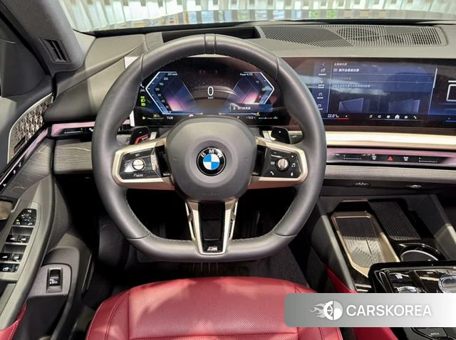 BMW 5 series 2025 Черный из Китая