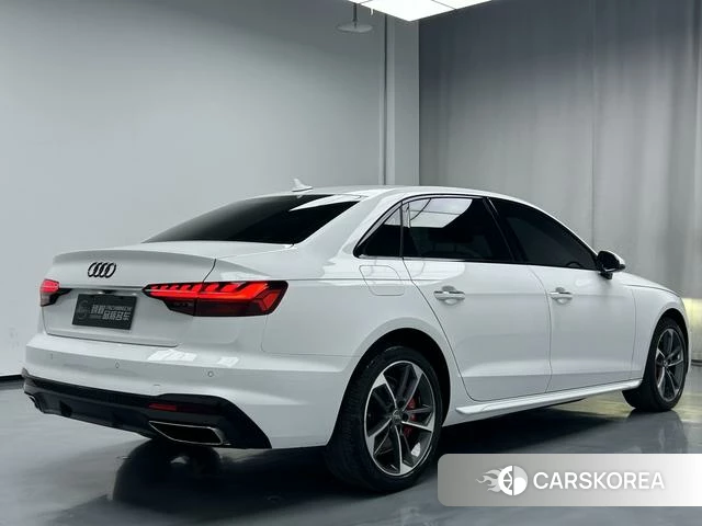 Audi A4L 2023 Белый из Китая