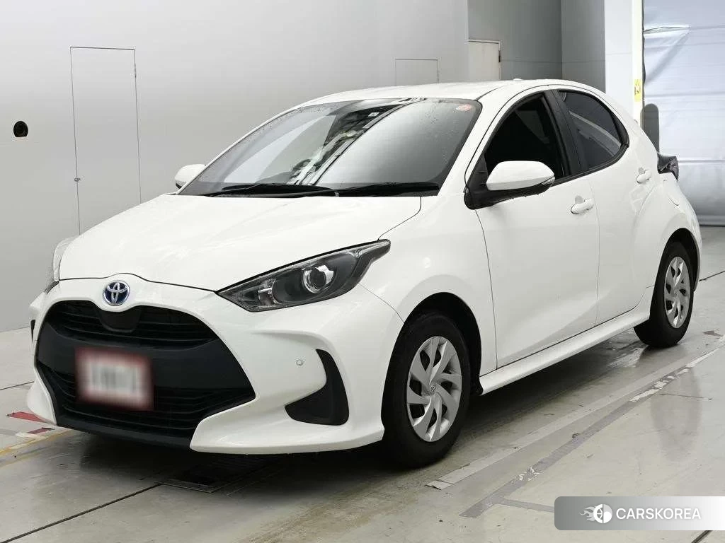 Toyota Yaris 2021 из Японии