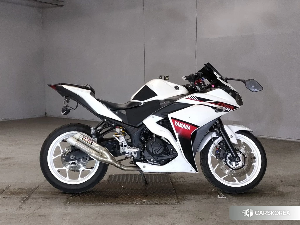 Проданный Yamaha YZF-R25 2014 из Японии