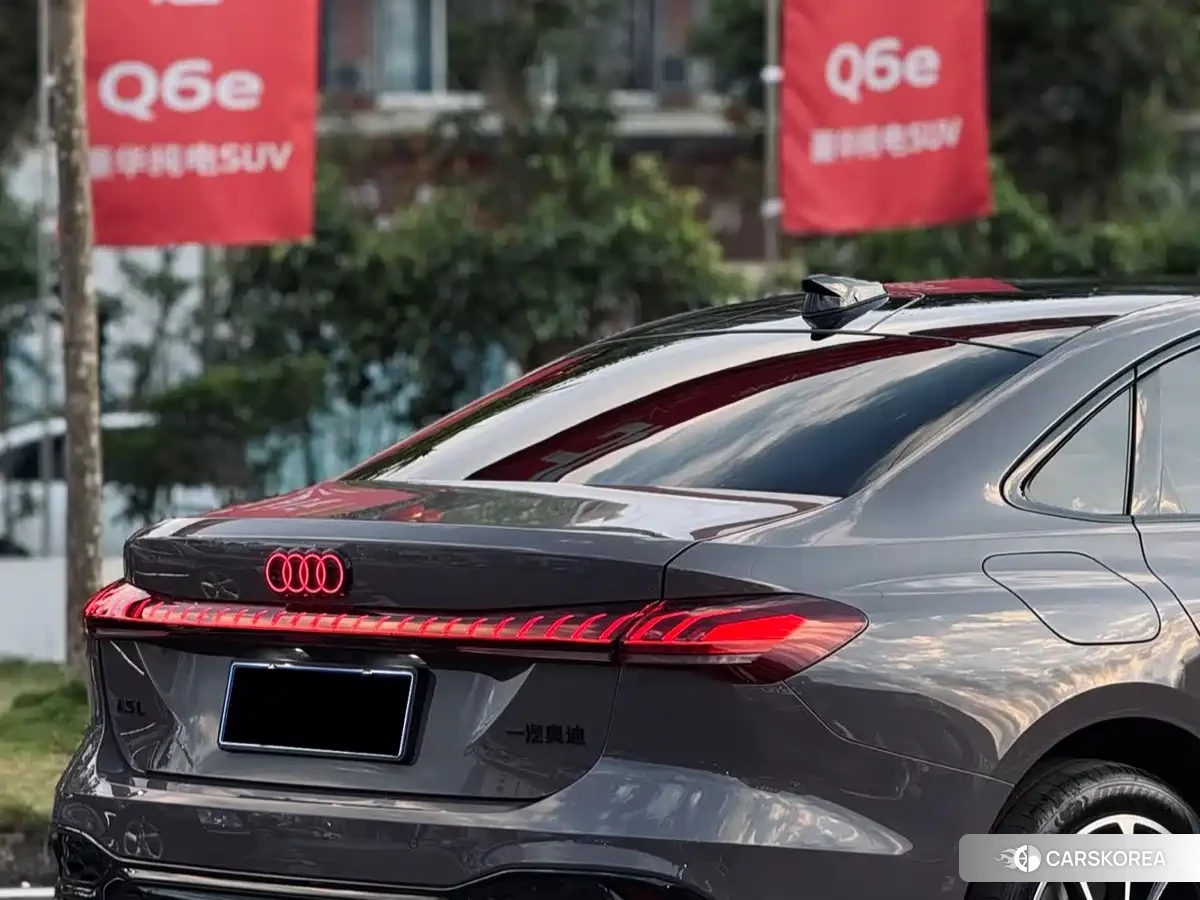 Audi A5L 2025 Champagne/brown из Китая