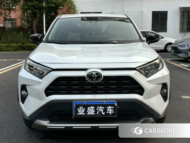 Toyota RAV4 Rongfang 2022 Белый из Китая