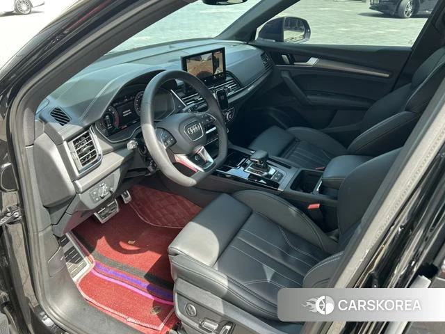 Audi Q5L 2025 Черный из Китая