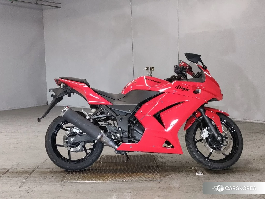 Проданный Kawasaki NINJA 250R 2012 из Японии