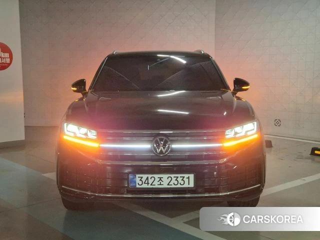 Volkswagen Touareg 3rd generation 2026 Черный из Кореи