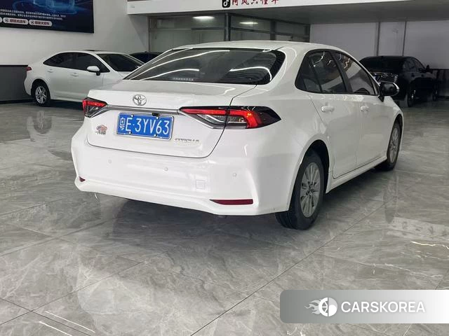 Toyota Corolla 2022 Белый из Китая