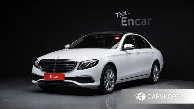 Mercedes-Benz E-Class W213 2019 Белый из Кореи
