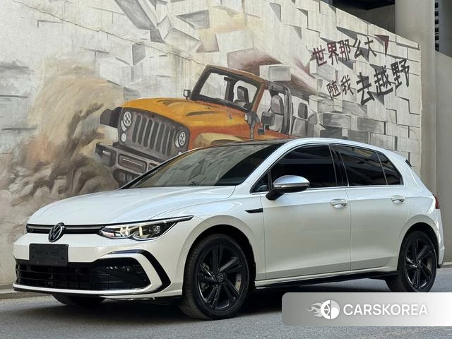 Volkswagen Golf 2022 Белый из Китая