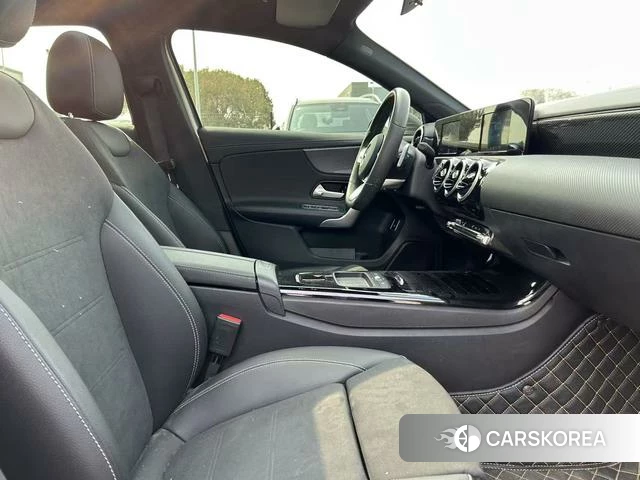 Mercedes-Benz Class A 2020 Шампань из Китая