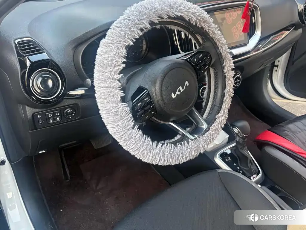 Kia KX1 2025 Белый из Китая