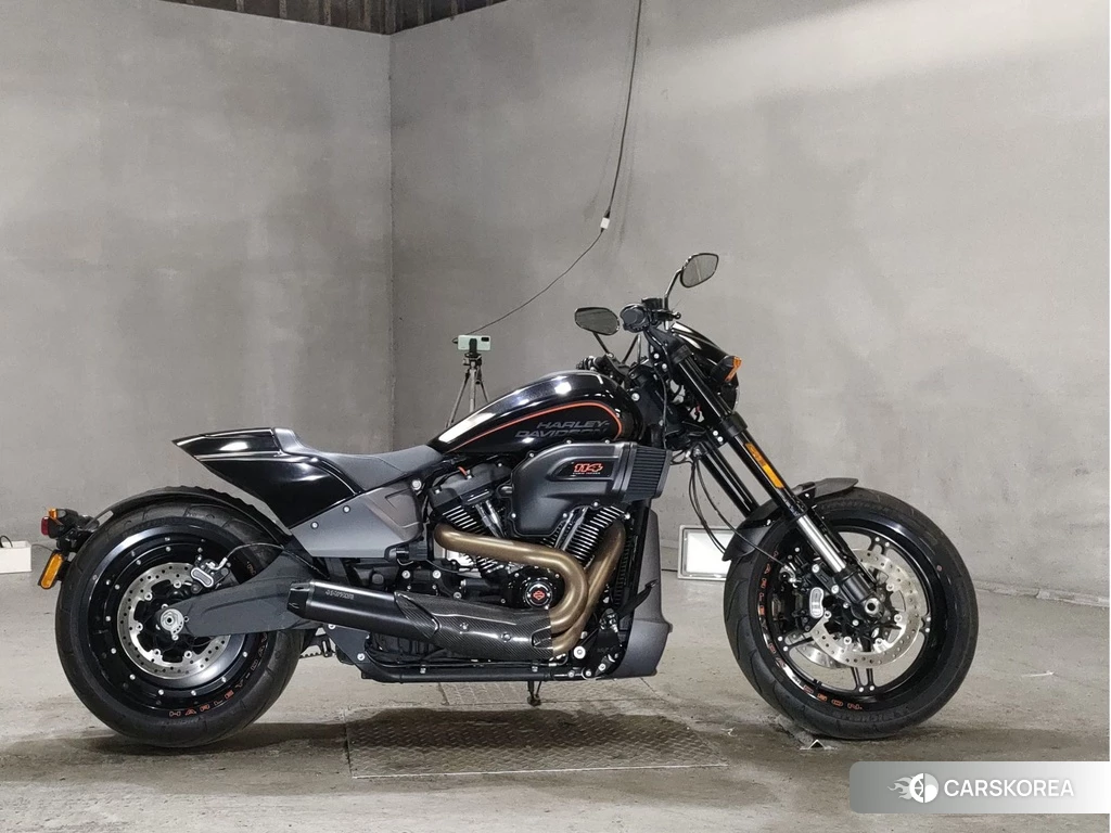 Проданный Harley-Davidson Softail FXDRS1870 114 2019 из Японии