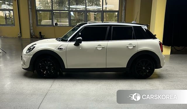 MINI MINI 2018 Белый из Китая