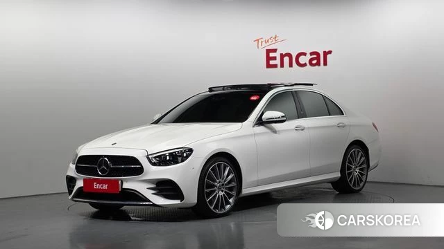 Mercedes-Benz E-Class W213 2021 Белый из Кореи