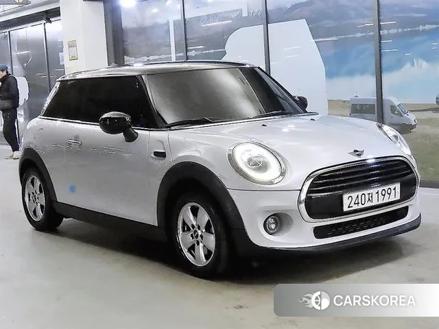 Mini Cooper 2020 Серебристо-серый из Кореи