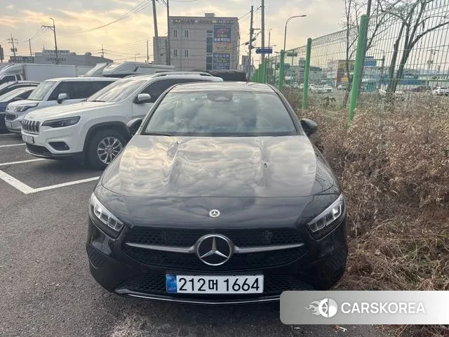 Mercedes-Benz A-Class W177 2025 Черный из Кореи